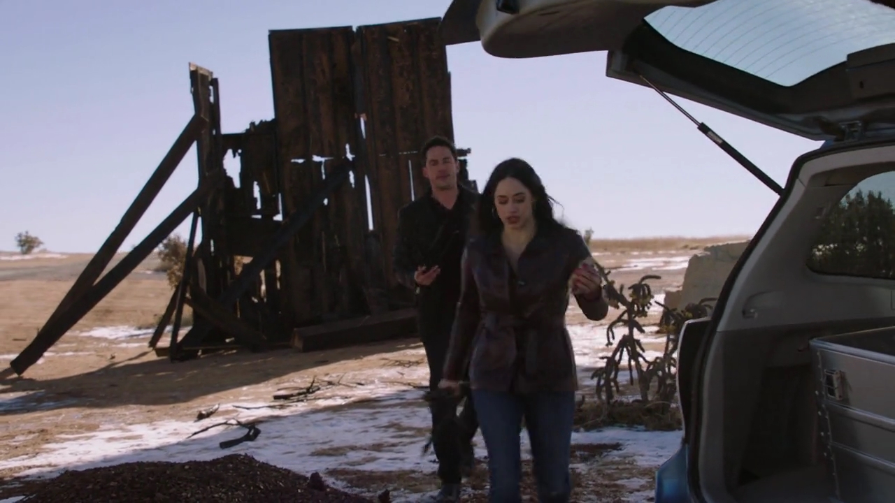 VampireDiariesWorld-dot-nl_RoswellNewMexico4x12-1057.jpg
