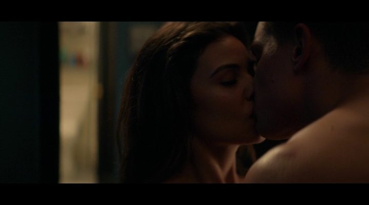 VampireDiariesWorld-dot-nl_TellMeAStory1x01-2003.jpg