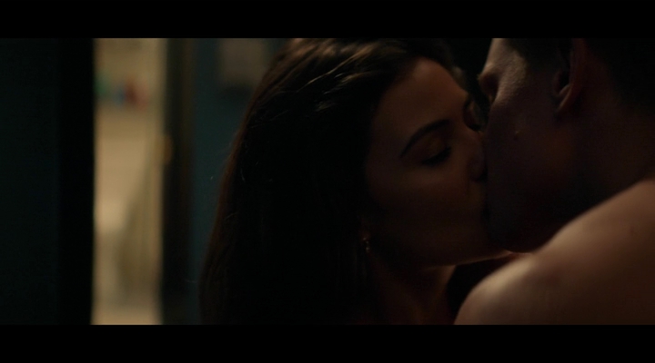 VampireDiariesWorld-dot-nl_TellMeAStory1x01-2005.jpg