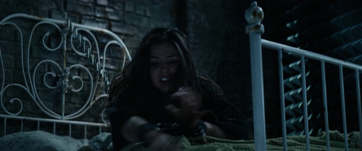 VampireDiariesWorld-dot-nl_TellMeAStory2x05-1982.jpg
