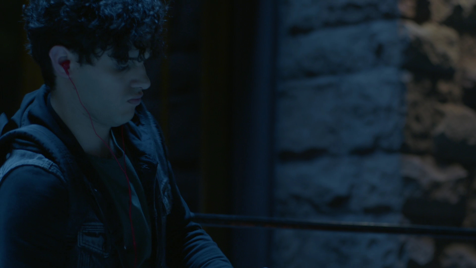 VampireDiariesWorld-dot-nl_Legacies1x01ThisIsthePartWhereYouRun00100.jpg VampireDiariesWorld-dot-nl_Legacies1x01ThisIsthePartWhereYouRun00100.jpg