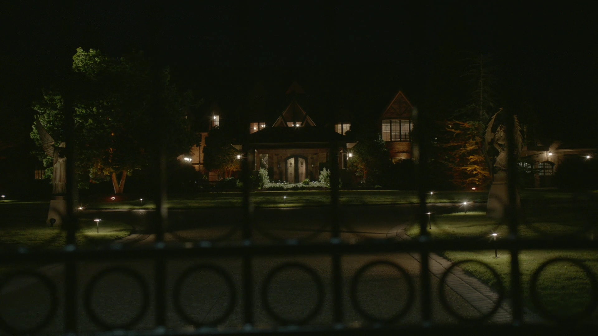 VampireDiariesWorld-dot-nl_Legacies1x01ThisIsthePartWhereYouRun01026.jpg VampireDiariesWorld-dot-nl_Legacies1x01ThisIsthePartWhereYouRun01026.jpg