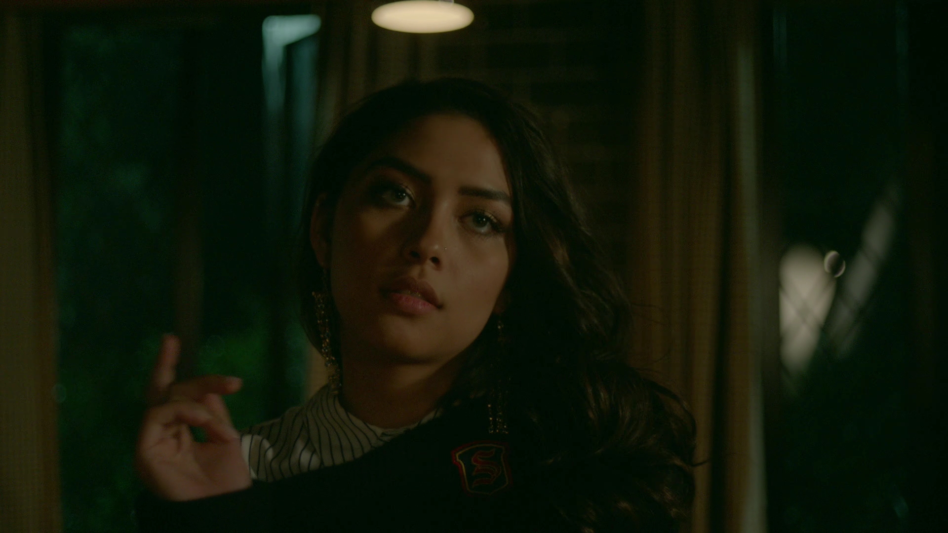 VampireDiariesWorld-dot-nl_Legacies1x01ThisIsthePartWhereYouRun01685.jpg VampireDiariesWorld-dot-nl_Legacies1x01ThisIsthePartWhereYouRun01685.jpg