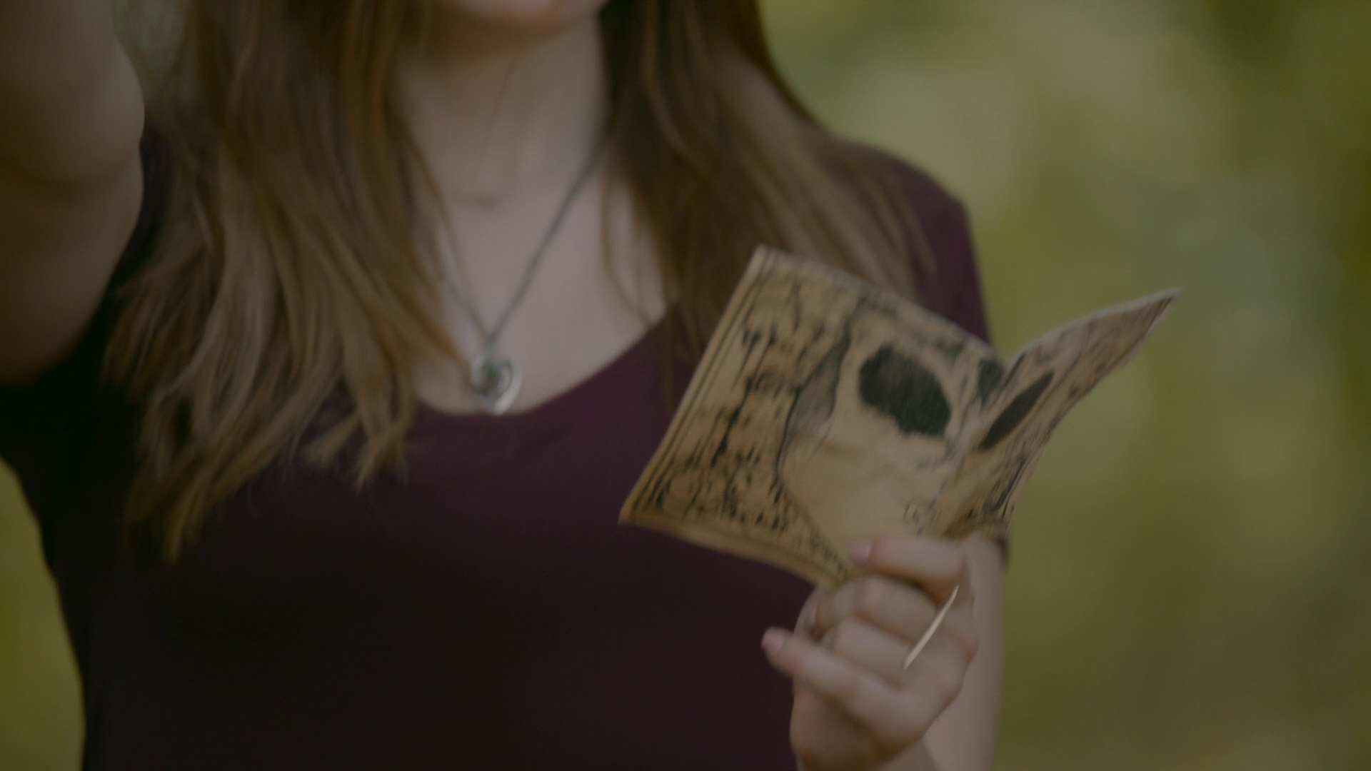 VampireDiariesWorld-dot-nl_Legacies1x02SomePeopleJustWantToWatchTheWorldBurn01815.jpg VampireDiariesWorld-dot-nl_Legacies1x02SomePeopleJustWantToWatchTheWorldBurn01815.jpg