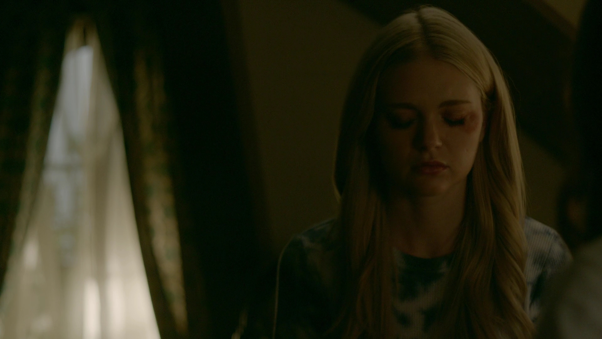 VampireDiariesWorld-dot-nl_Legacies1x02SomePeopleJustWantToWatchTheWorldBurn02193.jpg