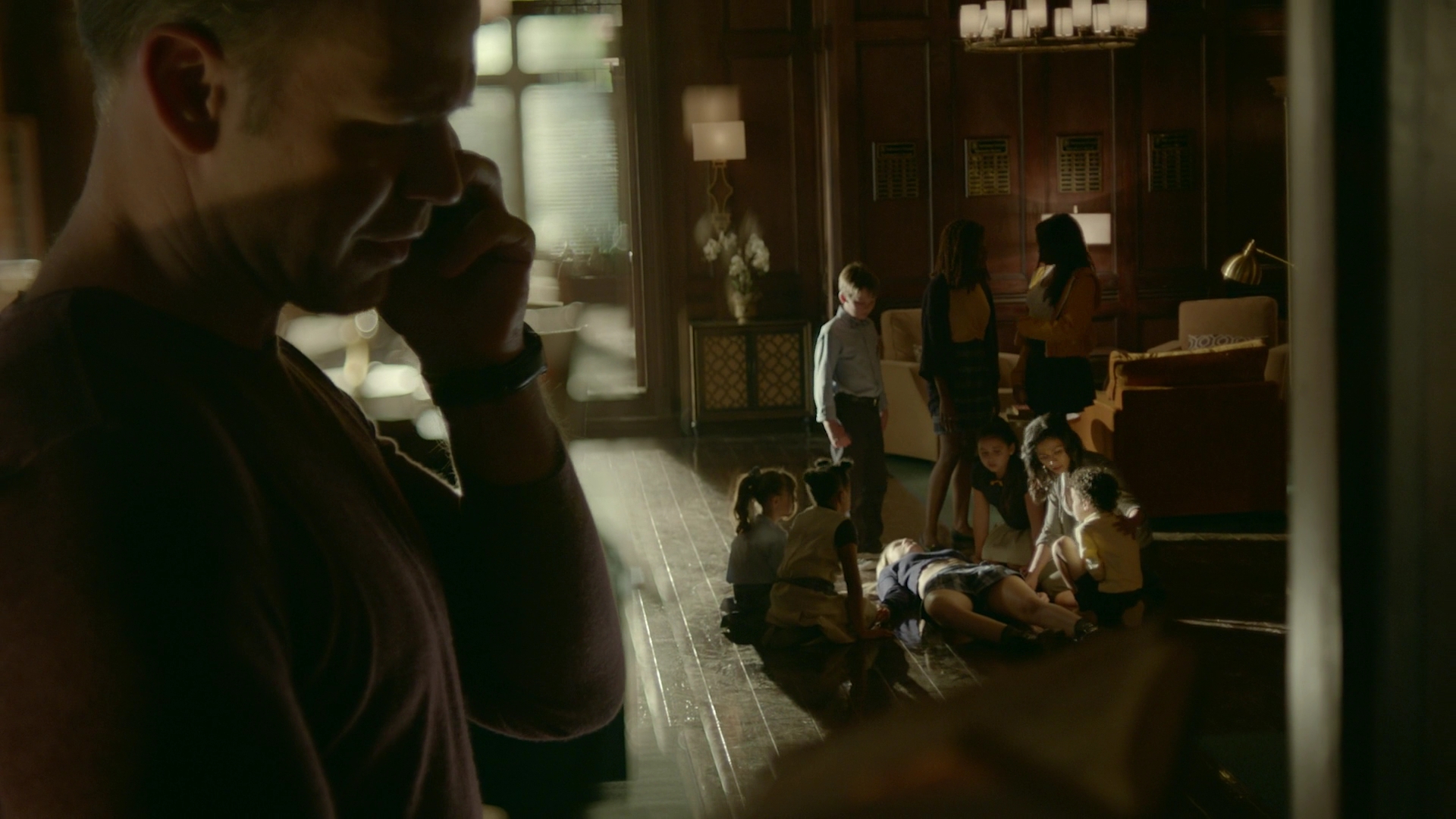 VampireDiariesWorld-dot-nl_Legacies1x03WereBeingPunkedPedro00882.jpg VampireDiariesWorld-dot-nl_Legacies1x03WereBeingPunkedPedro00882.jpg