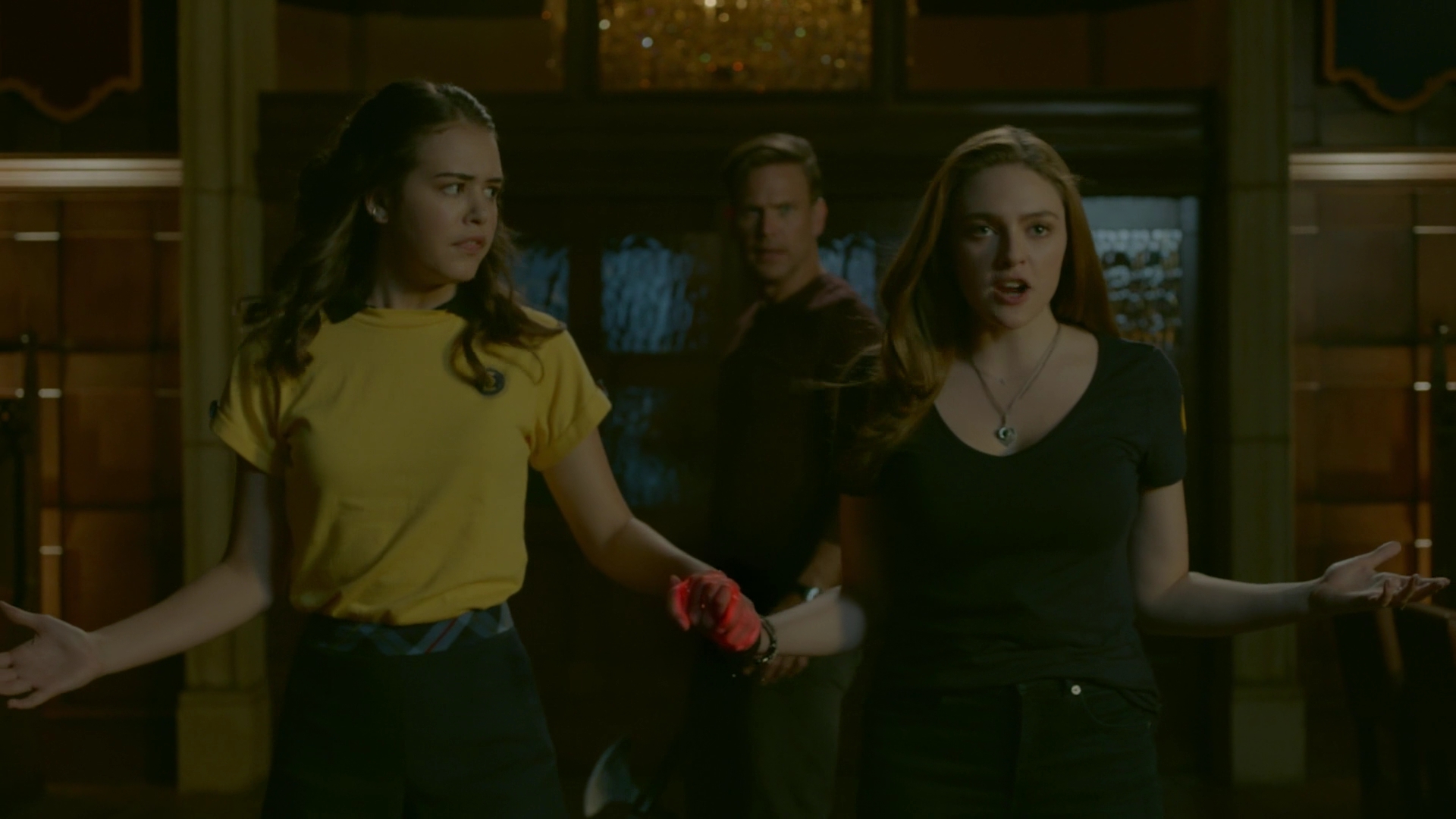 VampireDiariesWorld-dot-nl_Legacies1x03WereBeingPunkedPedro02066.jpg VampireDiariesWorld-dot-nl_Legacies1x03WereBeingPunkedPedro02066.jpg