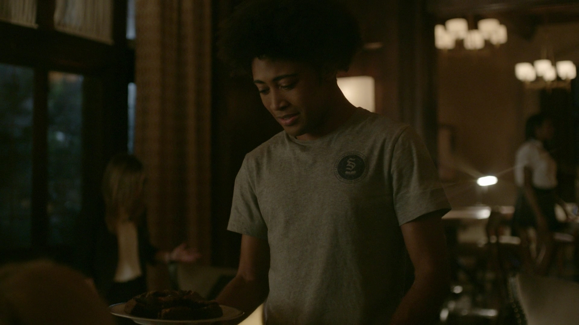 VampireDiariesWorld-dot-nl_Legacies1x03WereBeingPunkedPedro02297.jpg VampireDiariesWorld-dot-nl_Legacies1x03WereBeingPunkedPedro02297.jpg