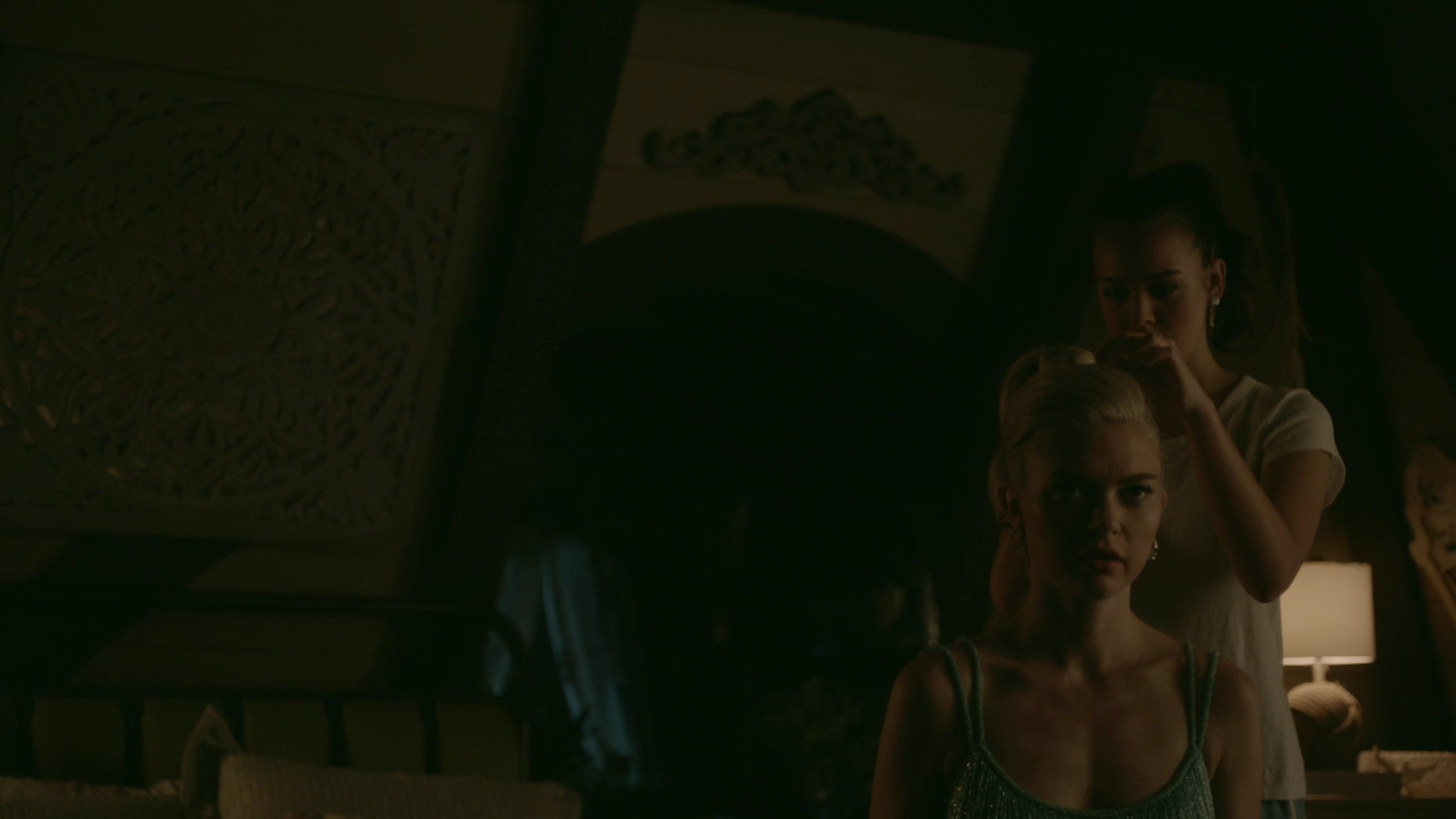 VampireDiariesWorld-dot-nl_Legacies1x06MombieDearest00836.jpg VampireDiariesWorld-dot-nl_Legacies1x06MombieDearest00836.jpg