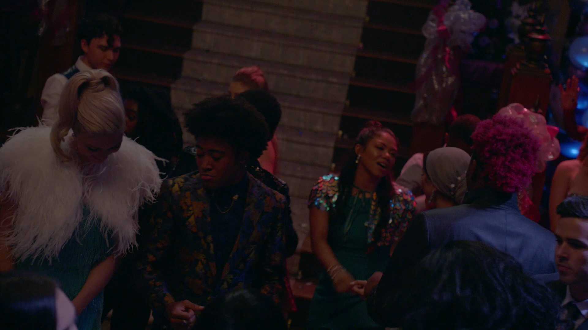 VampireDiariesWorld-dot-nl_Legacies1x06MombieDearest01084.jpg VampireDiariesWorld-dot-nl_Legacies1x06MombieDearest01084.jpg