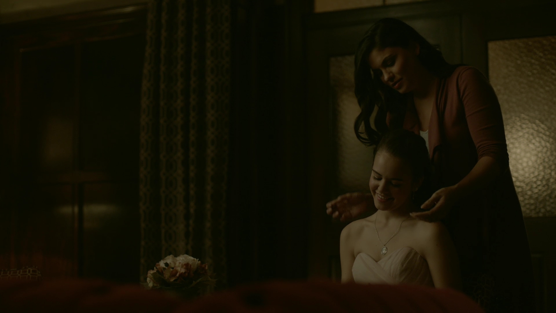 VampireDiariesWorld-dot-nl_Legacies1x06MombieDearest01093.jpg VampireDiariesWorld-dot-nl_Legacies1x06MombieDearest01093.jpg