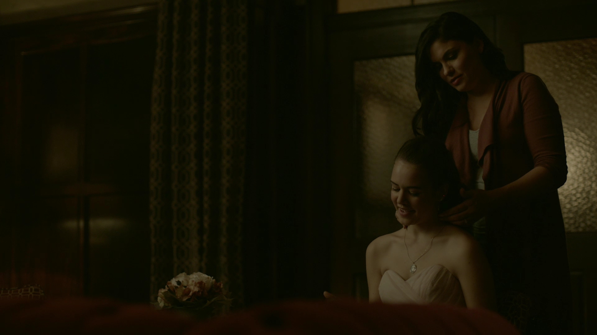 VampireDiariesWorld-dot-nl_Legacies1x06MombieDearest01094.jpg