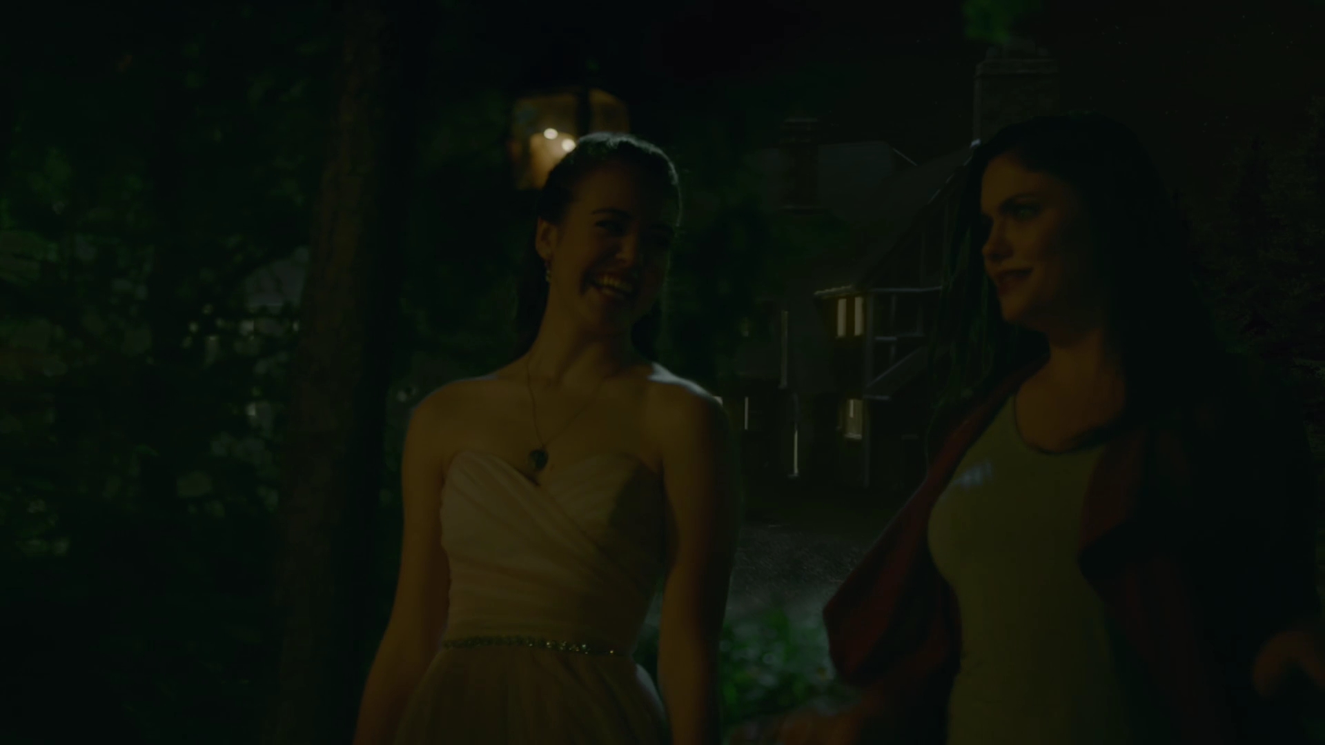 VampireDiariesWorld-dot-nl_Legacies1x06MombieDearest01301.jpg