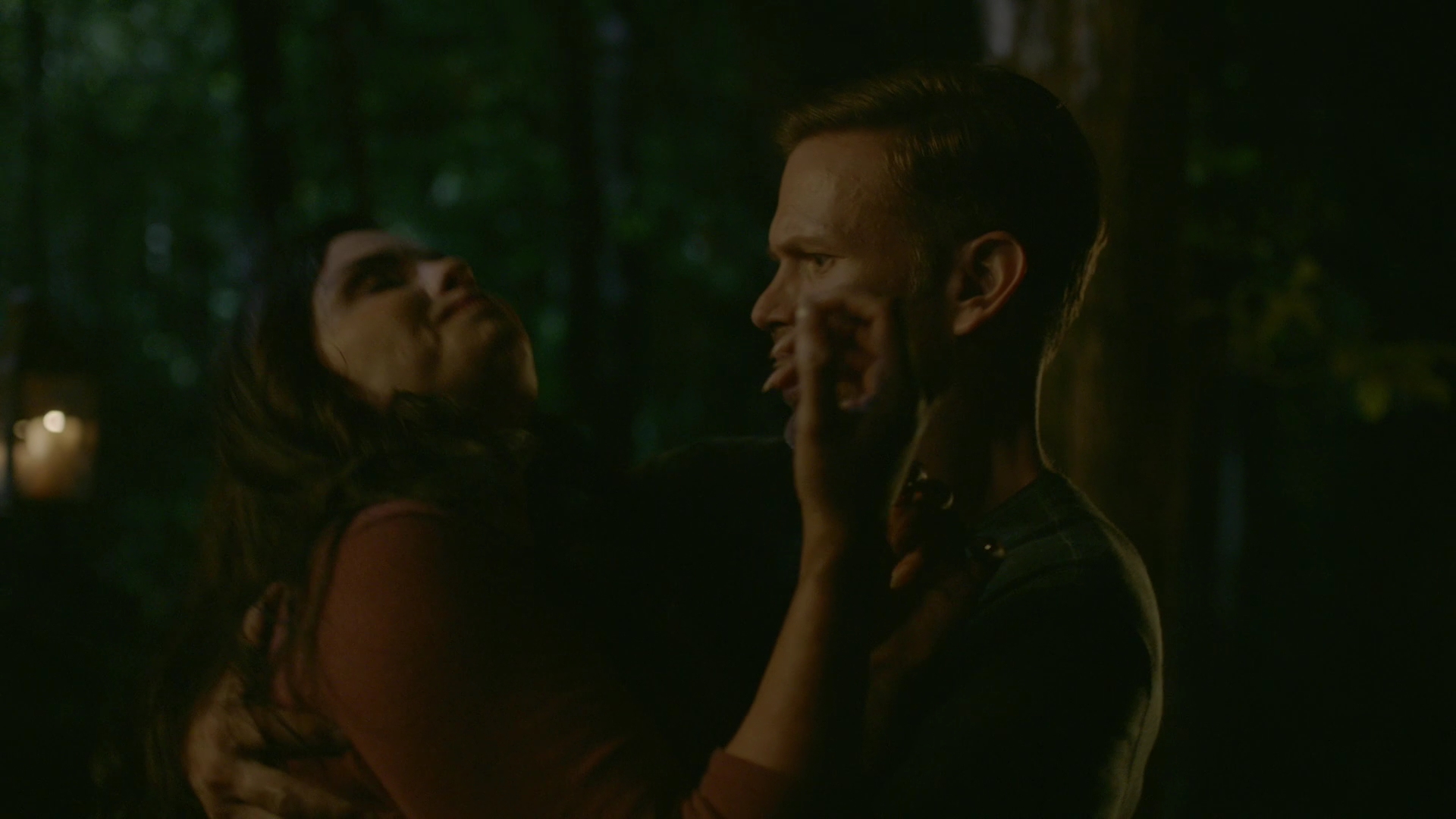 VampireDiariesWorld-dot-nl_Legacies1x06MombieDearest01493.jpg