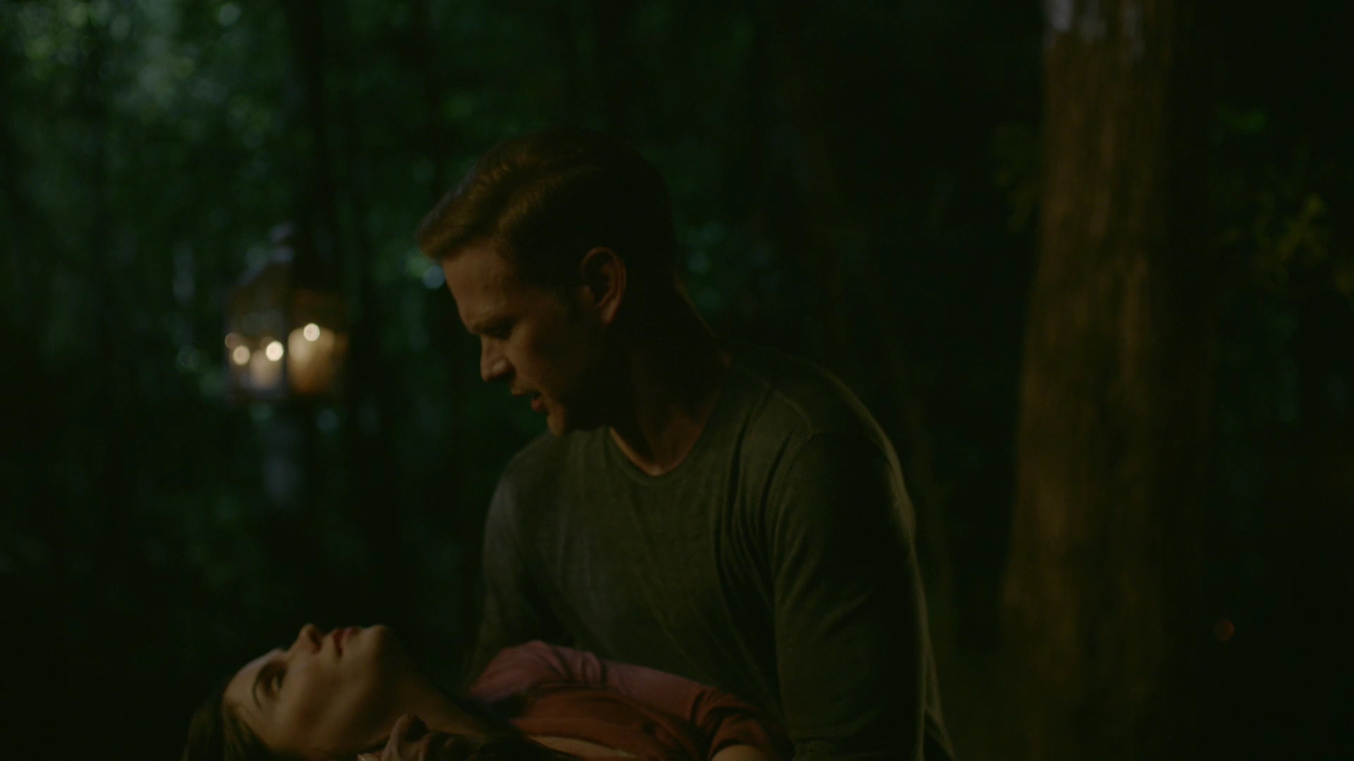 VampireDiariesWorld-dot-nl_Legacies1x06MombieDearest01494.jpg