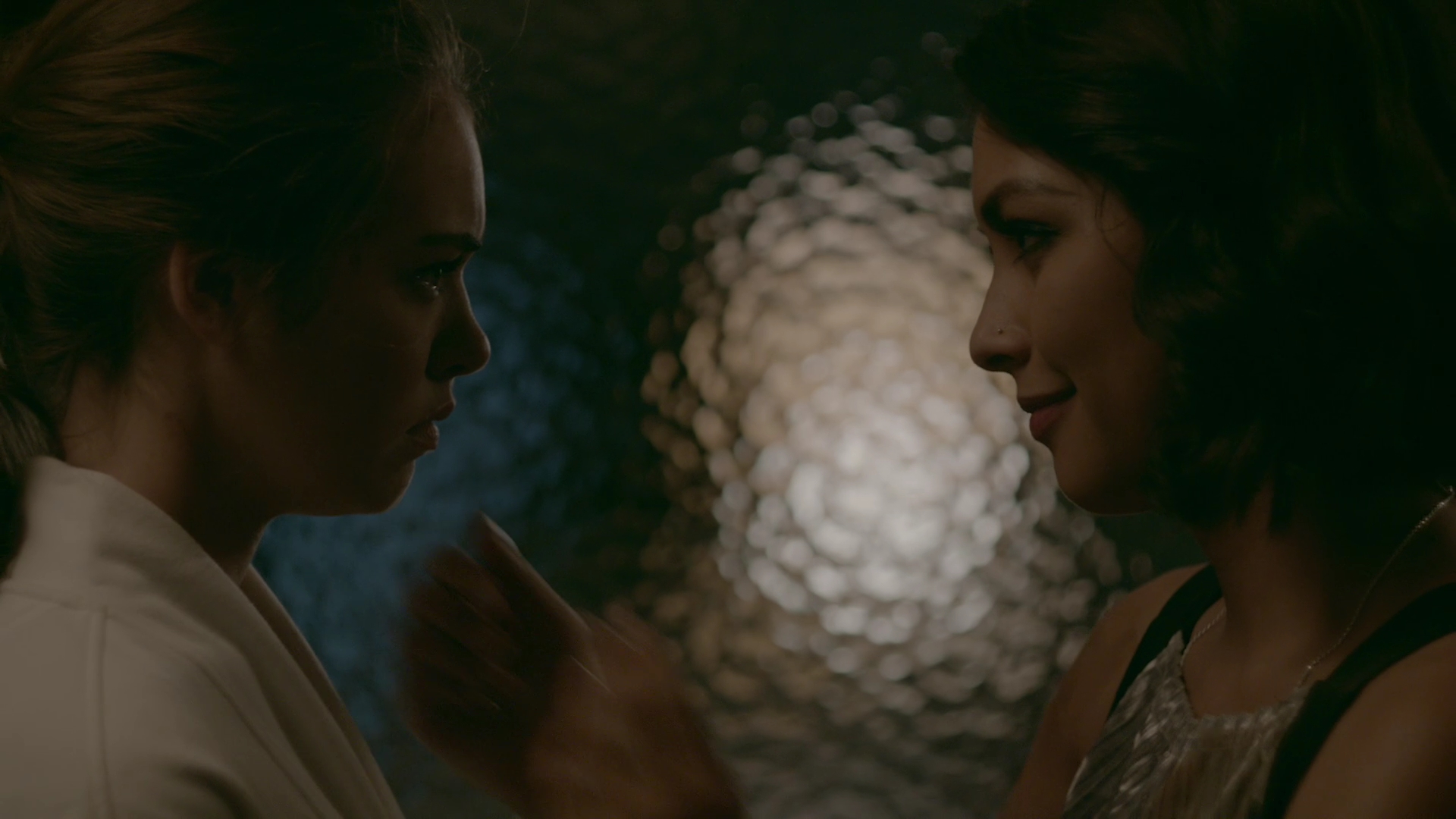 VampireDiariesWorld-dot-nl_Legacies1x06MombieDearest02024.jpg VampireDiariesWorld-dot-nl_Legacies1x06MombieDearest02024.jpg