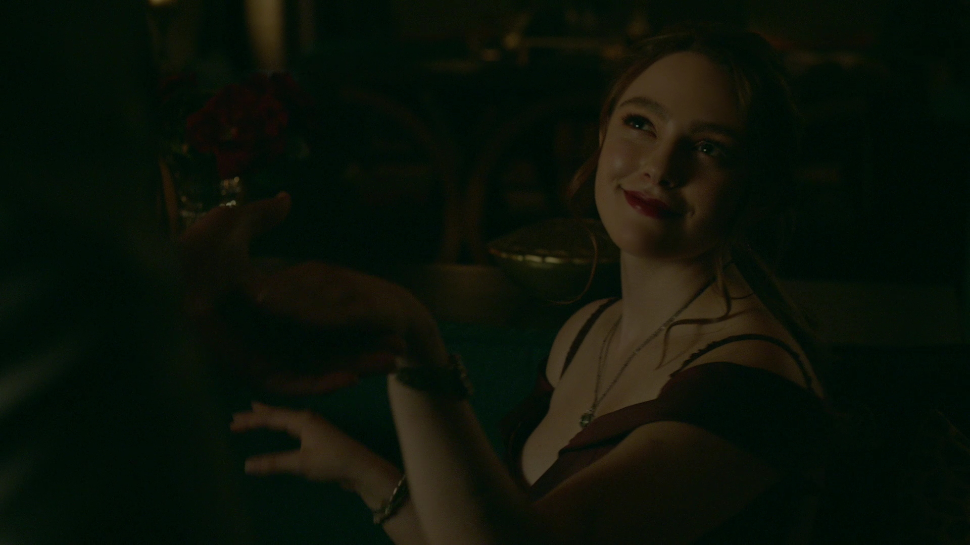 VampireDiariesWorld-dot-nl_Legacies1x06MombieDearest02088.jpg VampireDiariesWorld-dot-nl_Legacies1x06MombieDearest02088.jpg