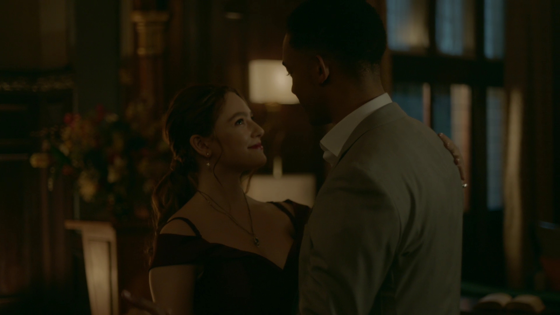 VampireDiariesWorld-dot-nl_Legacies1x06MombieDearest02098.jpg
