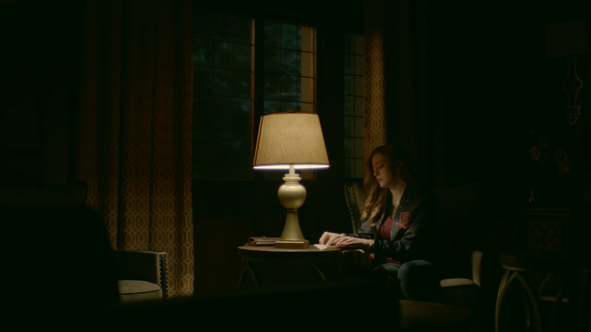 VampireDiariesWorld-dot-nl_Legacies1x07DeathKeepsKnockingOnMyDoor02347.jpg VampireDiariesWorld-dot-nl_Legacies1x07DeathKeepsKnockingOnMyDoor02347.jpg