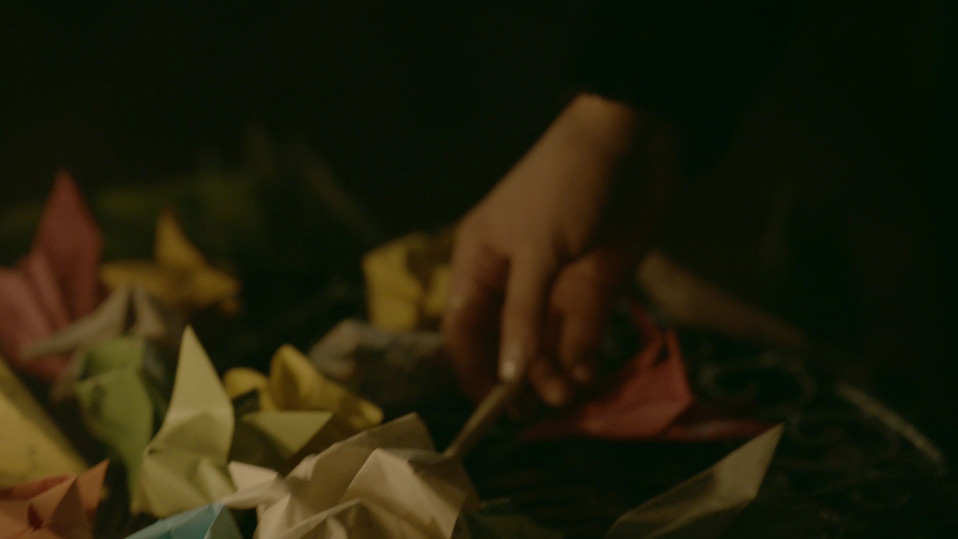 VampireDiariesWorld-dot-nl_Legacies1x07DeathKeepsKnockingOnMyDoor02361.jpg VampireDiariesWorld-dot-nl_Legacies1x07DeathKeepsKnockingOnMyDoor02361.jpg