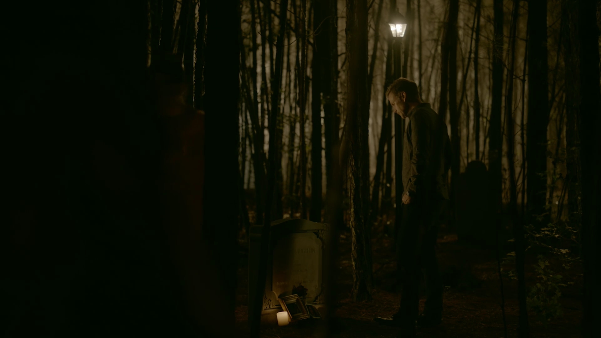 VampireDiariesWorld-dot-nl_Legacies1x07DeathKeepsKnockingOnMyDoor02369.jpg