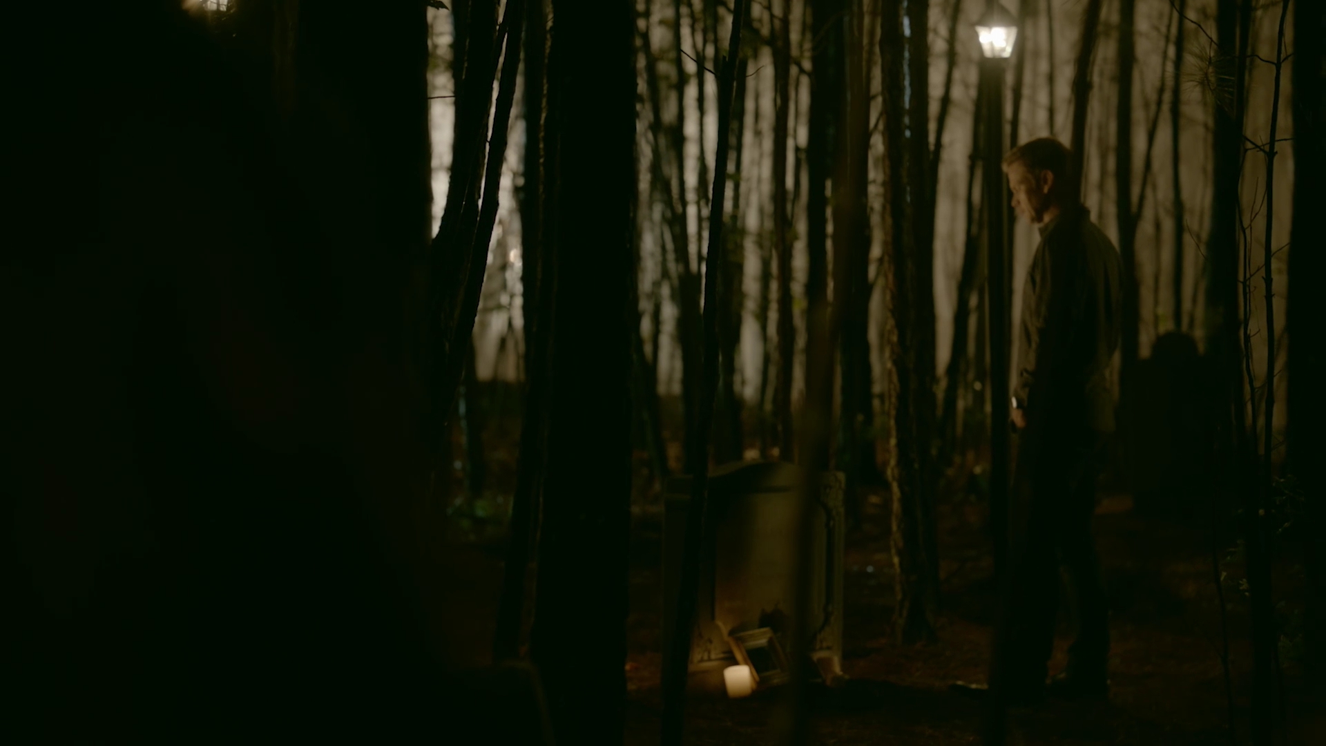 VampireDiariesWorld-dot-nl_Legacies1x07DeathKeepsKnockingOnMyDoor02373.jpg