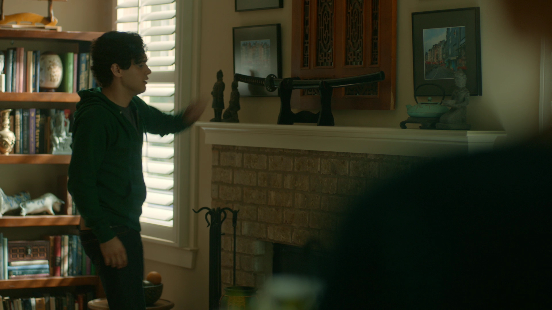 VampireDiariesWorld-dot-nl_Legacies1x08MaybeIShouldStartFromTheEnd00328.jpg