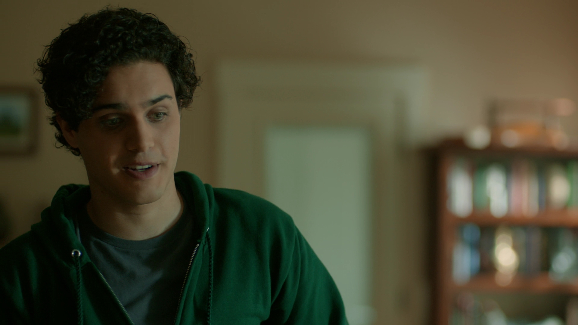 VampireDiariesWorld-dot-nl_Legacies1x08MaybeIShouldStartFromTheEnd00348.jpg