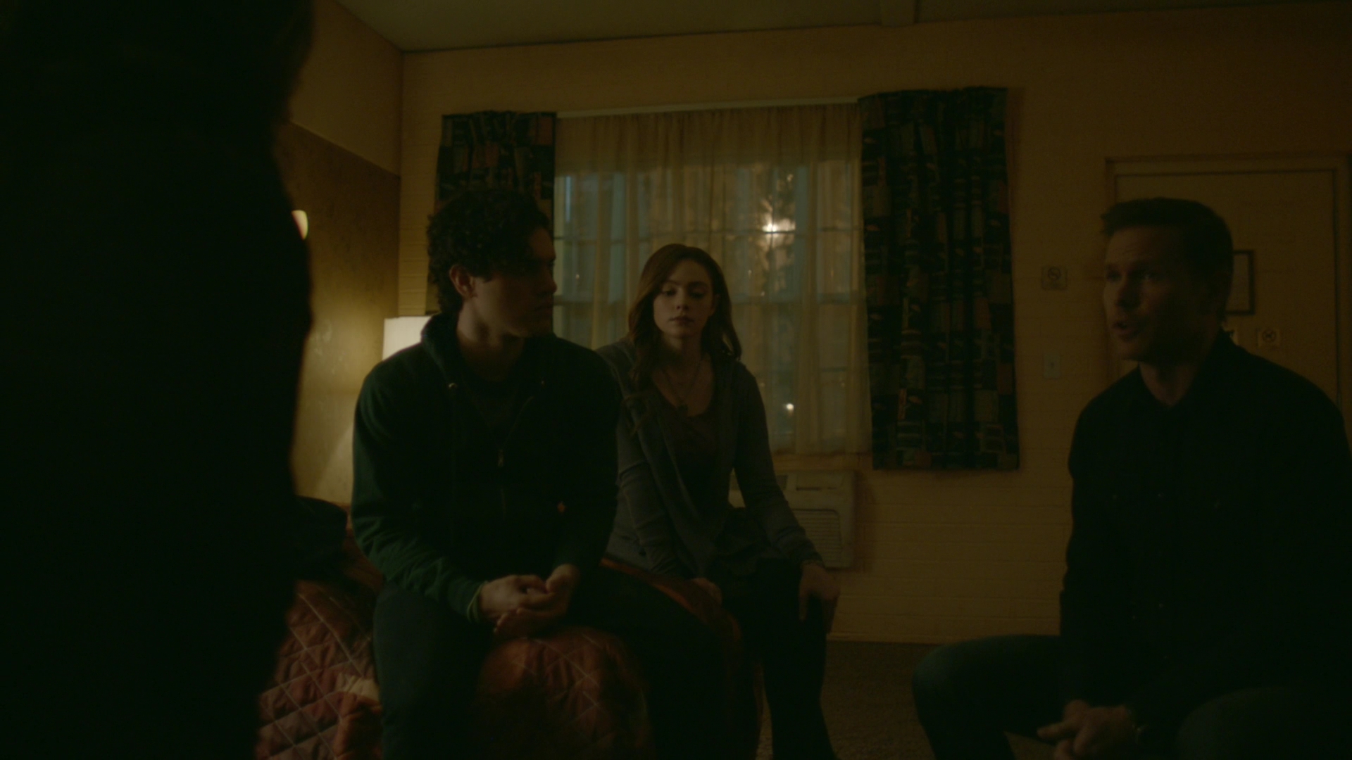 VampireDiariesWorld-dot-nl_Legacies1x08MaybeIShouldStartFromTheEnd01083.jpg
