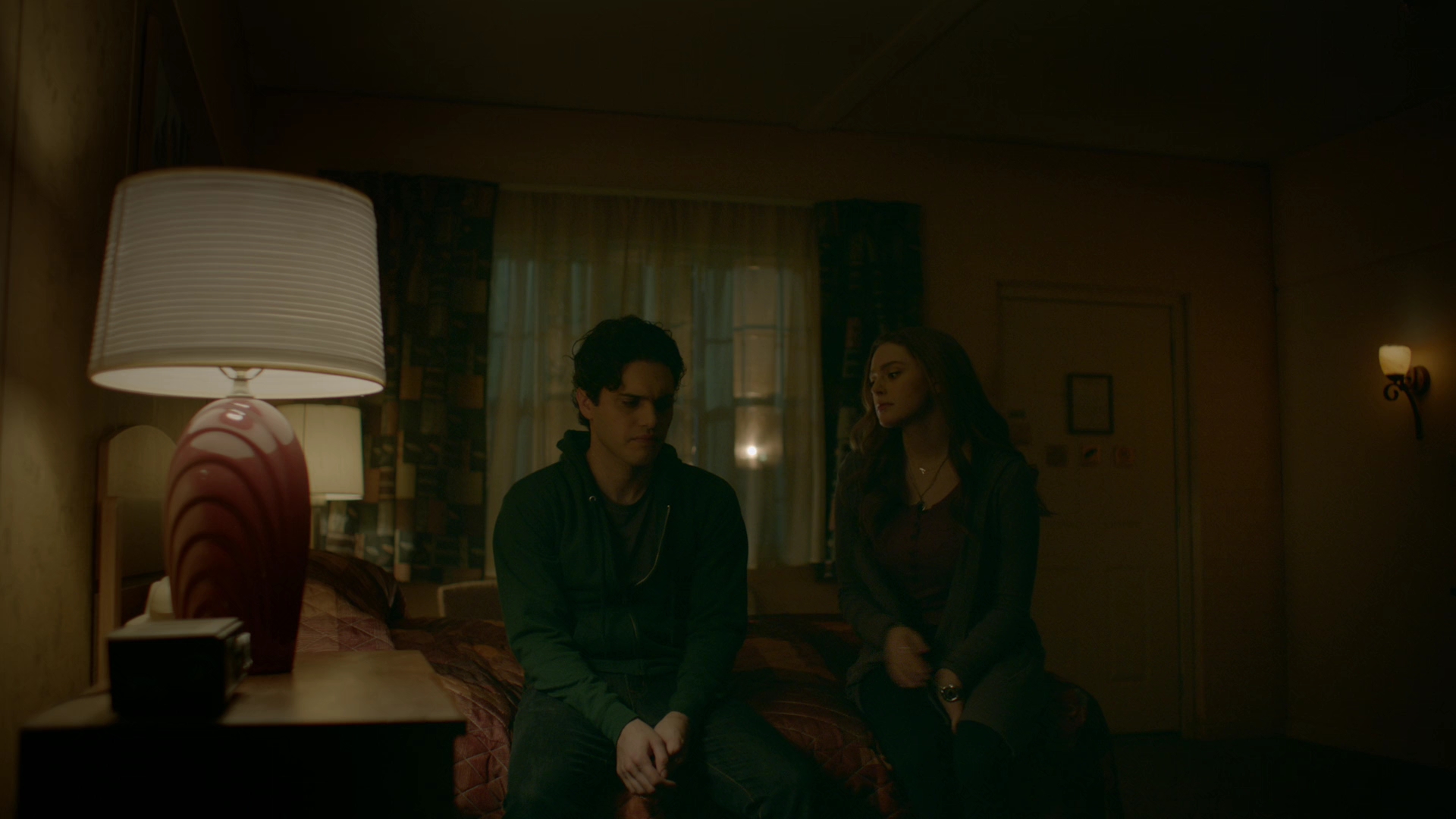 VampireDiariesWorld-dot-nl_Legacies1x08MaybeIShouldStartFromTheEnd01357.jpg