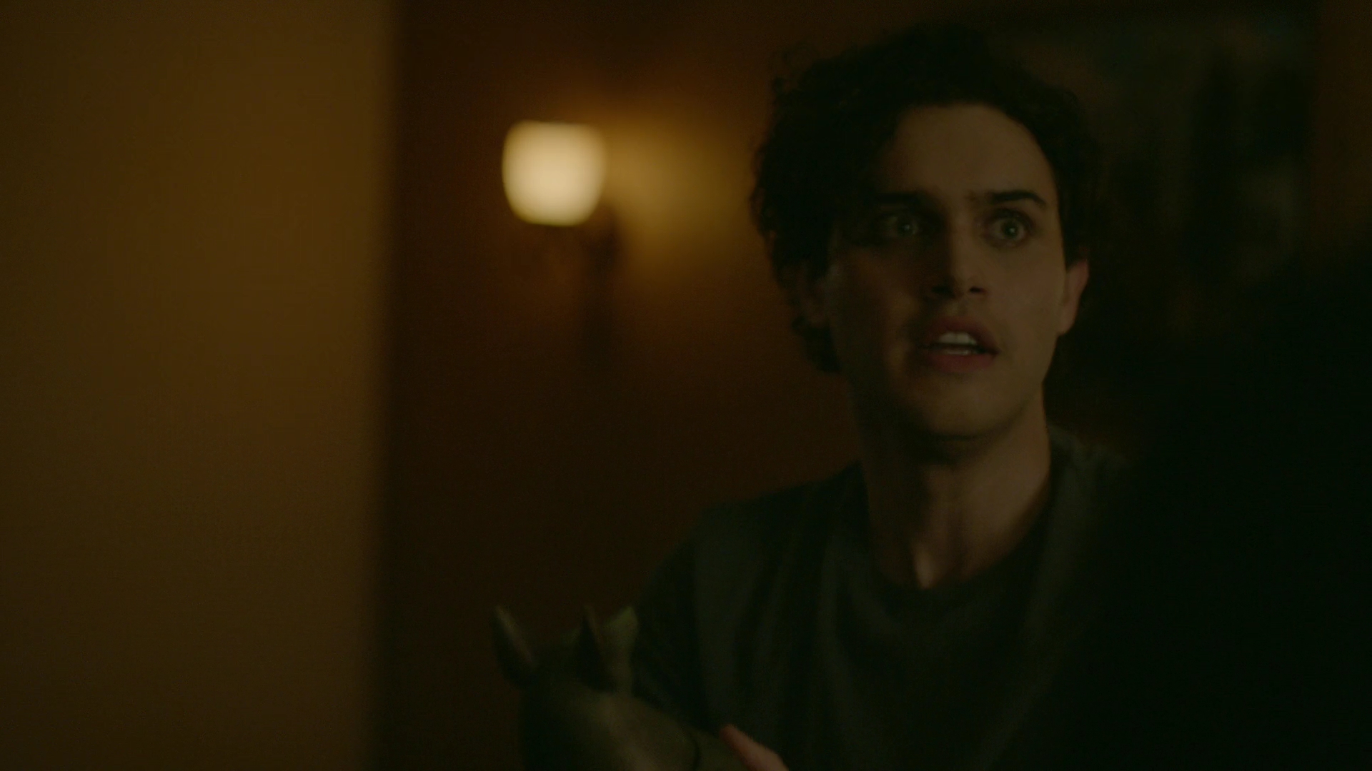 VampireDiariesWorld-dot-nl_Legacies1x08MaybeIShouldStartFromTheEnd01860.jpg