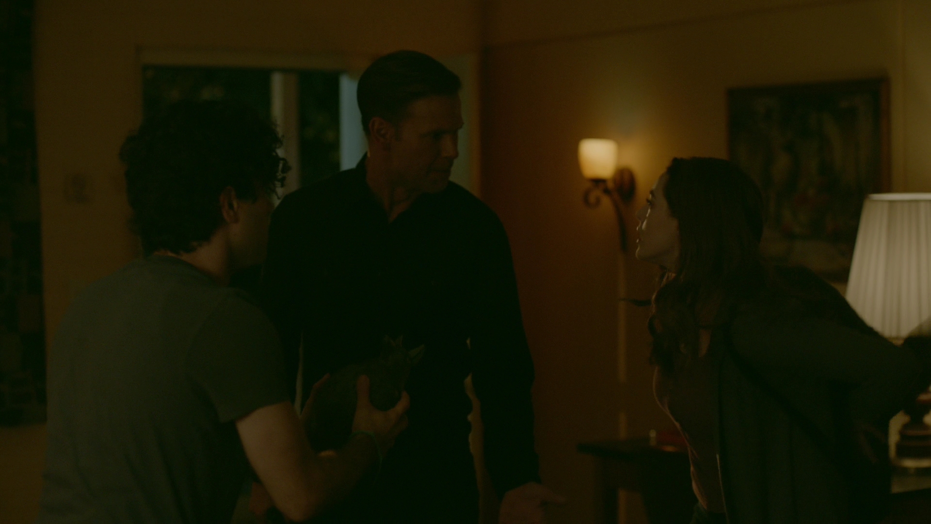 VampireDiariesWorld-dot-nl_Legacies1x08MaybeIShouldStartFromTheEnd01863.jpg