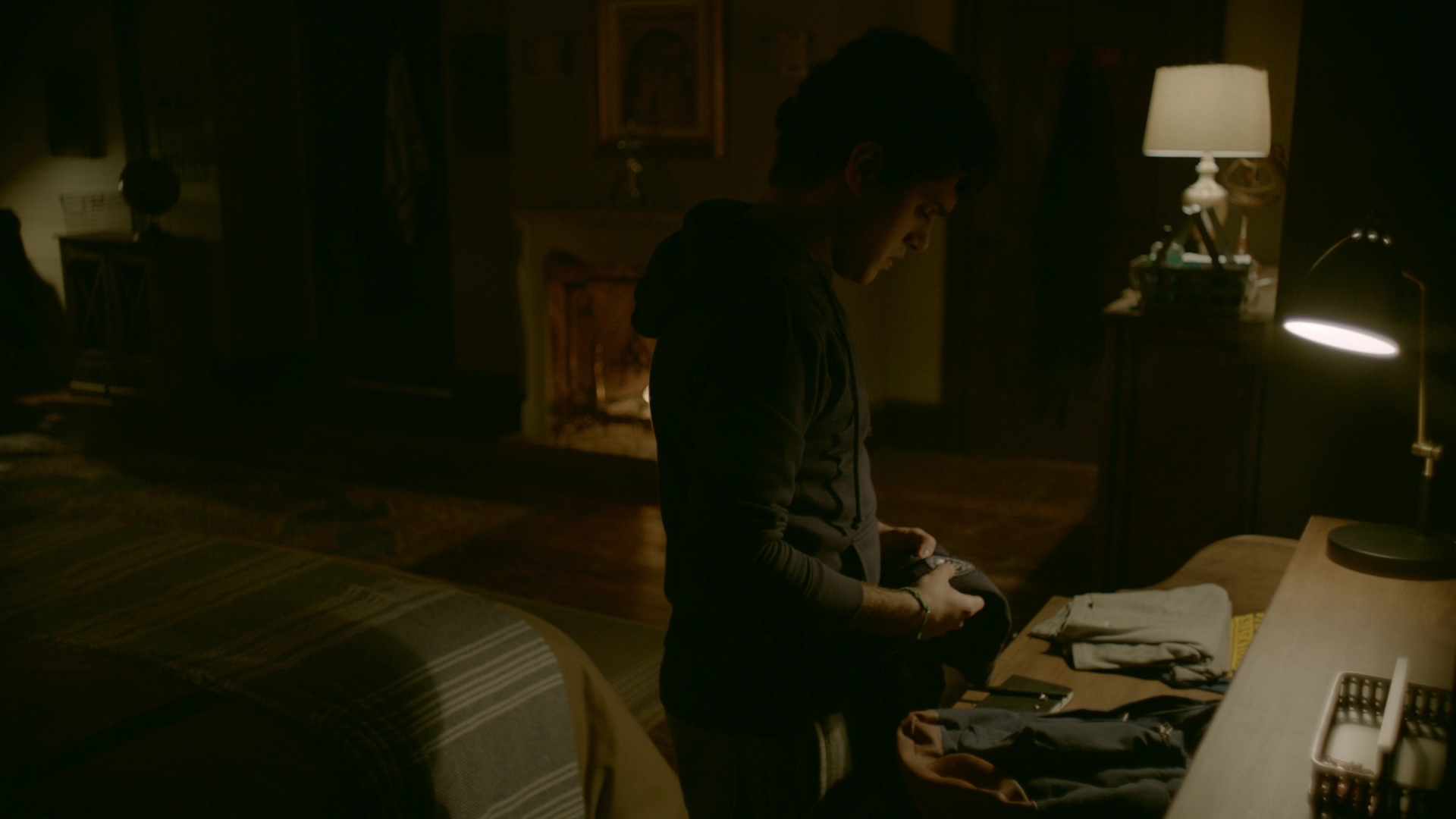 VampireDiariesWorld-dot-nl_Legacies1x08MaybeIShouldStartFromTheEnd02171.jpg
