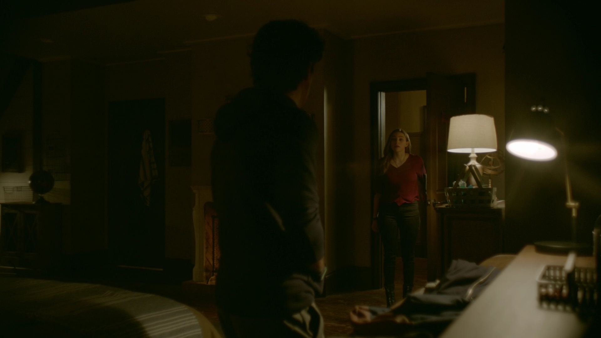 VampireDiariesWorld-dot-nl_Legacies1x08MaybeIShouldStartFromTheEnd02183.jpg