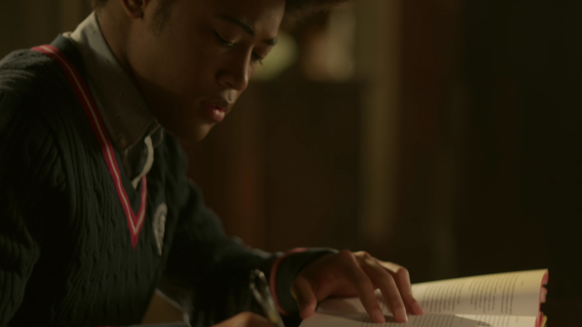 VampireDiariesWorld-dot-nl_Legacies1x0WhatWasHopeDoingInYourDreams00752.jpg VampireDiariesWorld-dot-nl_Legacies1x0WhatWasHopeDoingInYourDreams00752.jpg