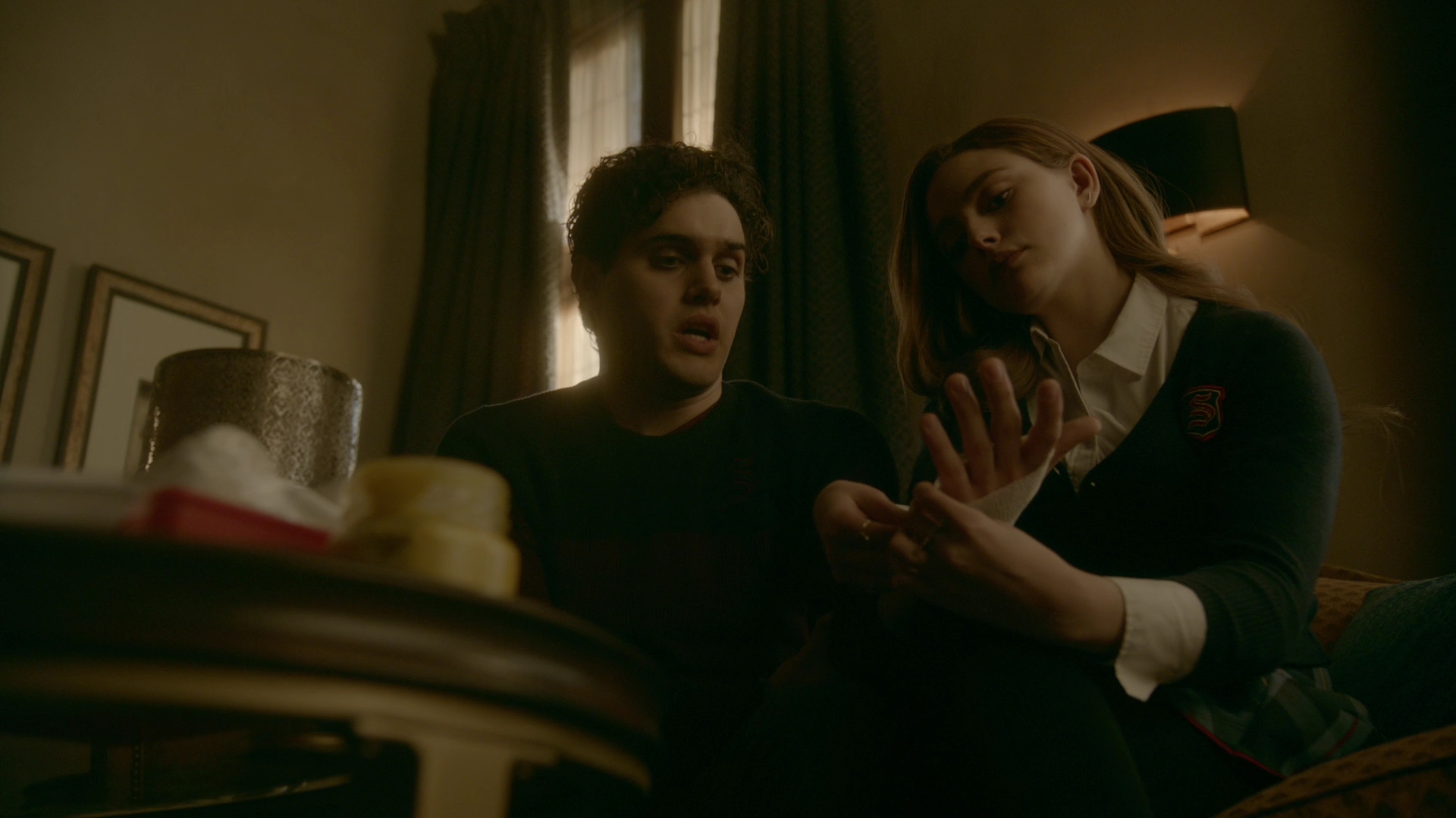 VampireDiariesWorld-dot-nl_Legacies1x0WhatWasHopeDoingInYourDreams00972.jpg VampireDiariesWorld-dot-nl_Legacies1x0WhatWasHopeDoingInYourDreams00972.jpg