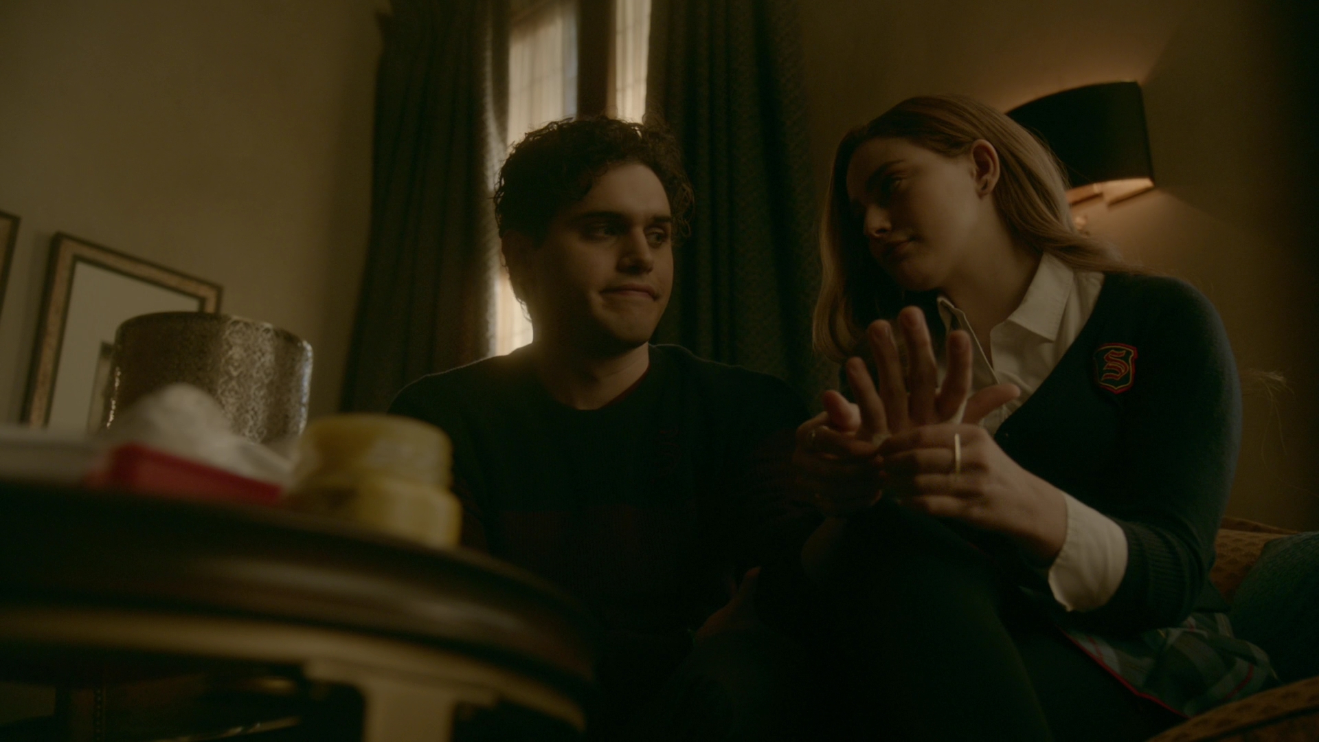 VampireDiariesWorld-dot-nl_Legacies1x0WhatWasHopeDoingInYourDreams00976.jpg VampireDiariesWorld-dot-nl_Legacies1x0WhatWasHopeDoingInYourDreams00976.jpg