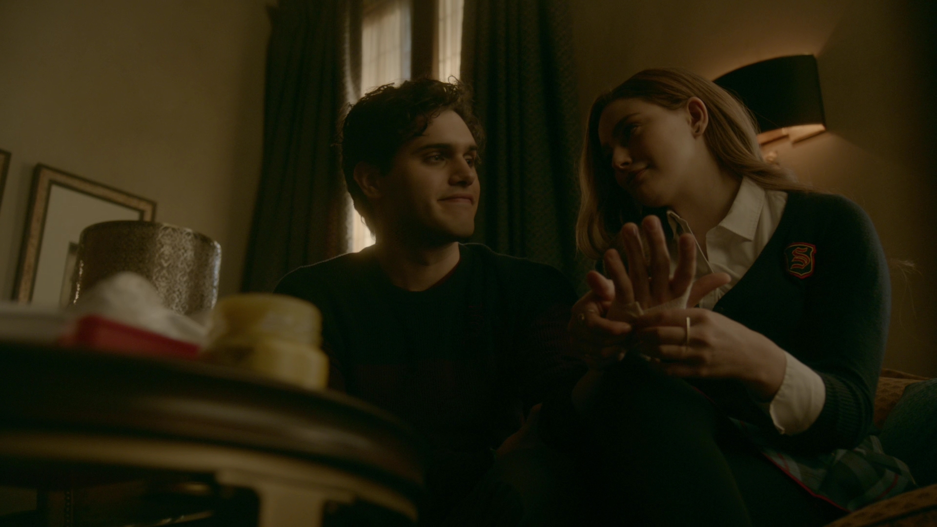 VampireDiariesWorld-dot-nl_Legacies1x0WhatWasHopeDoingInYourDreams00977.jpg VampireDiariesWorld-dot-nl_Legacies1x0WhatWasHopeDoingInYourDreams00977.jpg