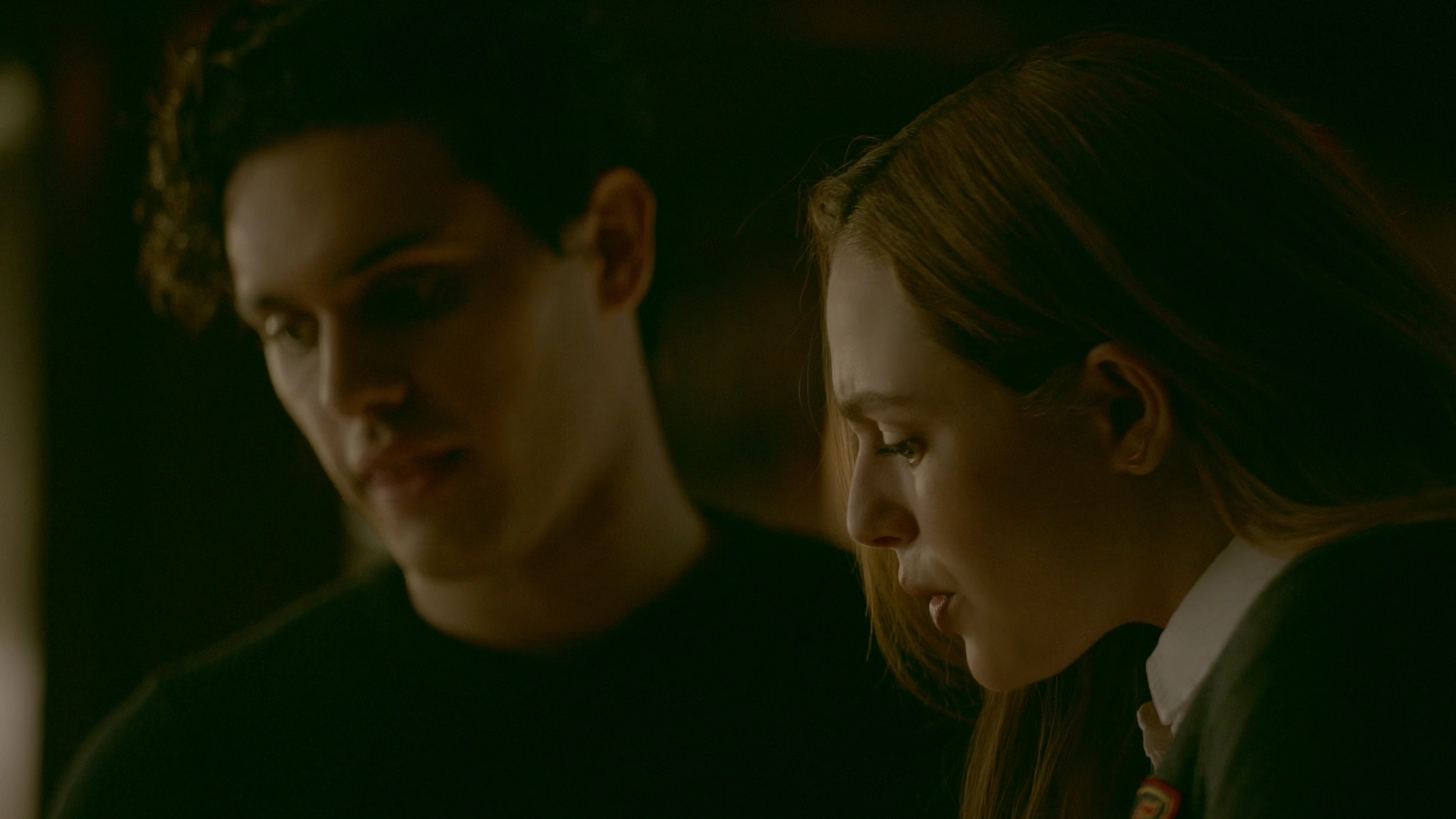 VampireDiariesWorld-dot-nl_Legacies1x0WhatWasHopeDoingInYourDreams01265.jpg VampireDiariesWorld-dot-nl_Legacies1x0WhatWasHopeDoingInYourDreams01265.jpg