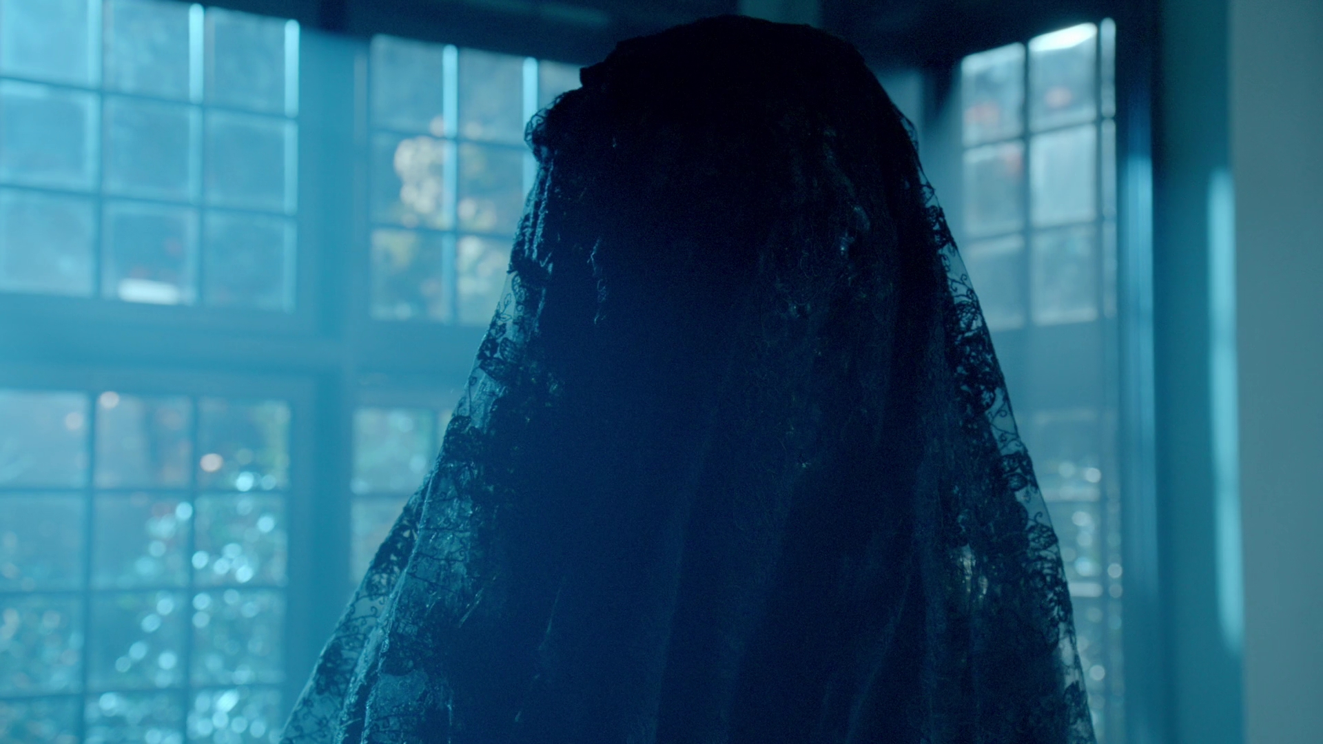 VampireDiariesWorld-dot-nl_Legacies1x0WhatWasHopeDoingInYourDreams01727.jpg VampireDiariesWorld-dot-nl_Legacies1x0WhatWasHopeDoingInYourDreams01727.jpg