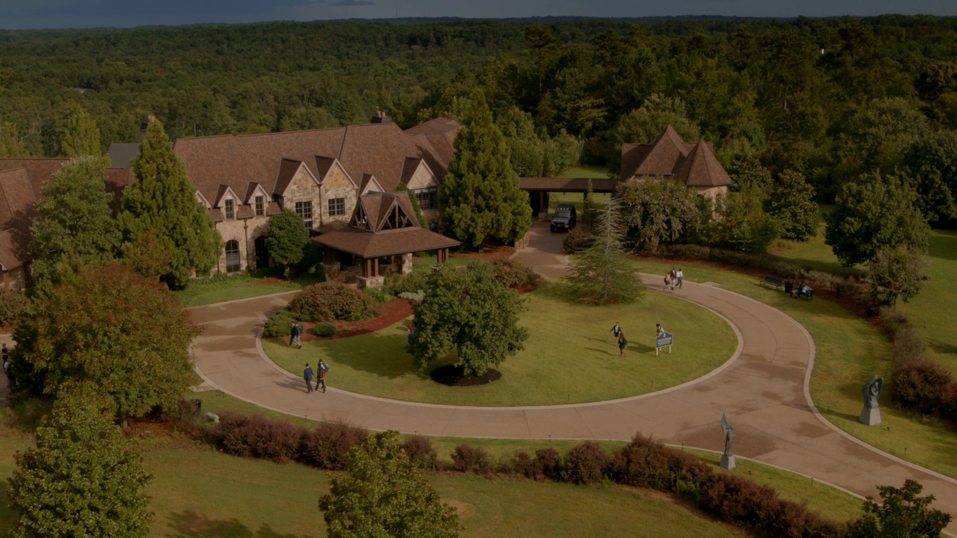 VampireDiariesWorld-dot-nl_Legacies1x11WereGonnaNeedASpotlight00294.jpg