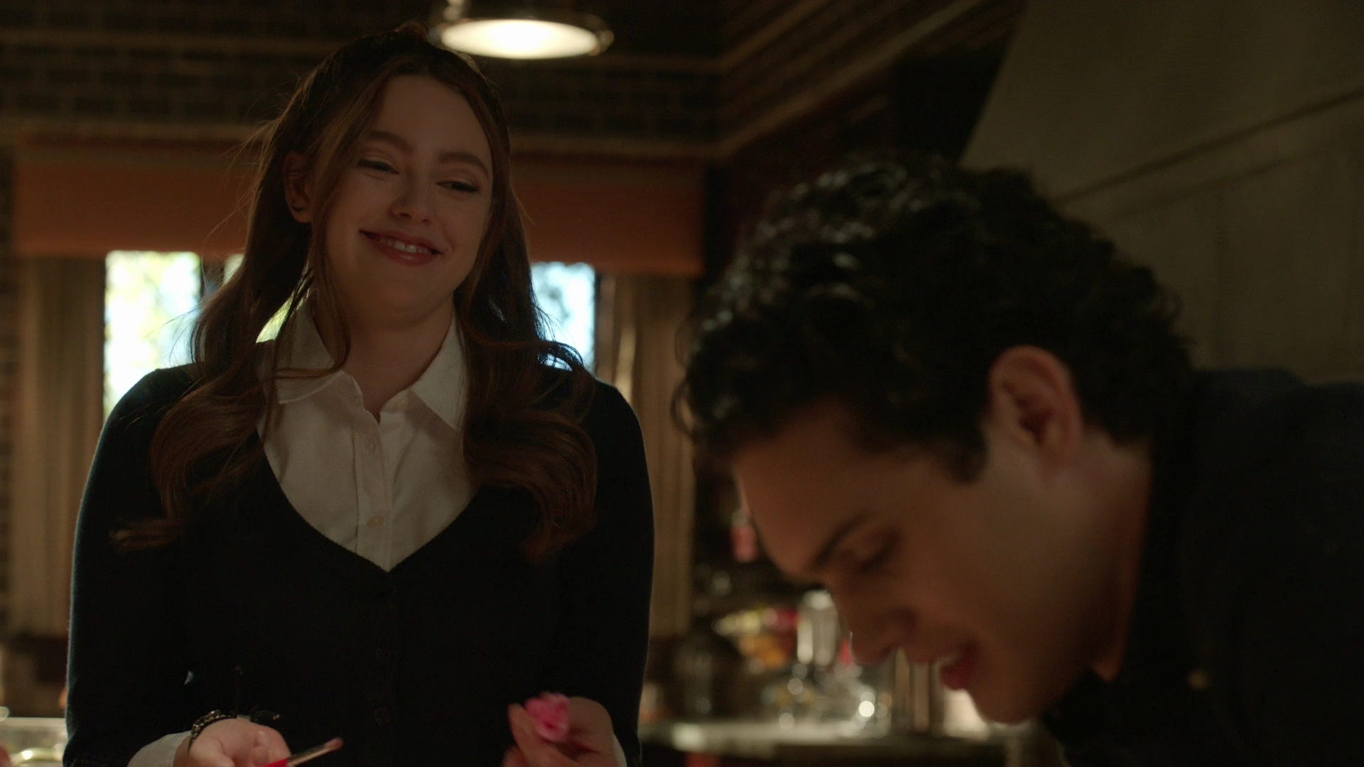 VampireDiariesWorld-dot-nl_Legacies1x11WereGonnaNeedASpotlight00740.jpg