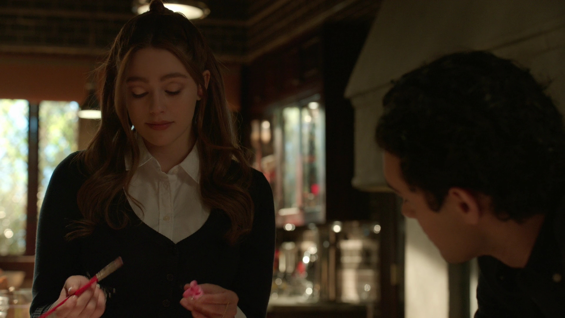 VampireDiariesWorld-dot-nl_Legacies1x11WereGonnaNeedASpotlight00749.jpg