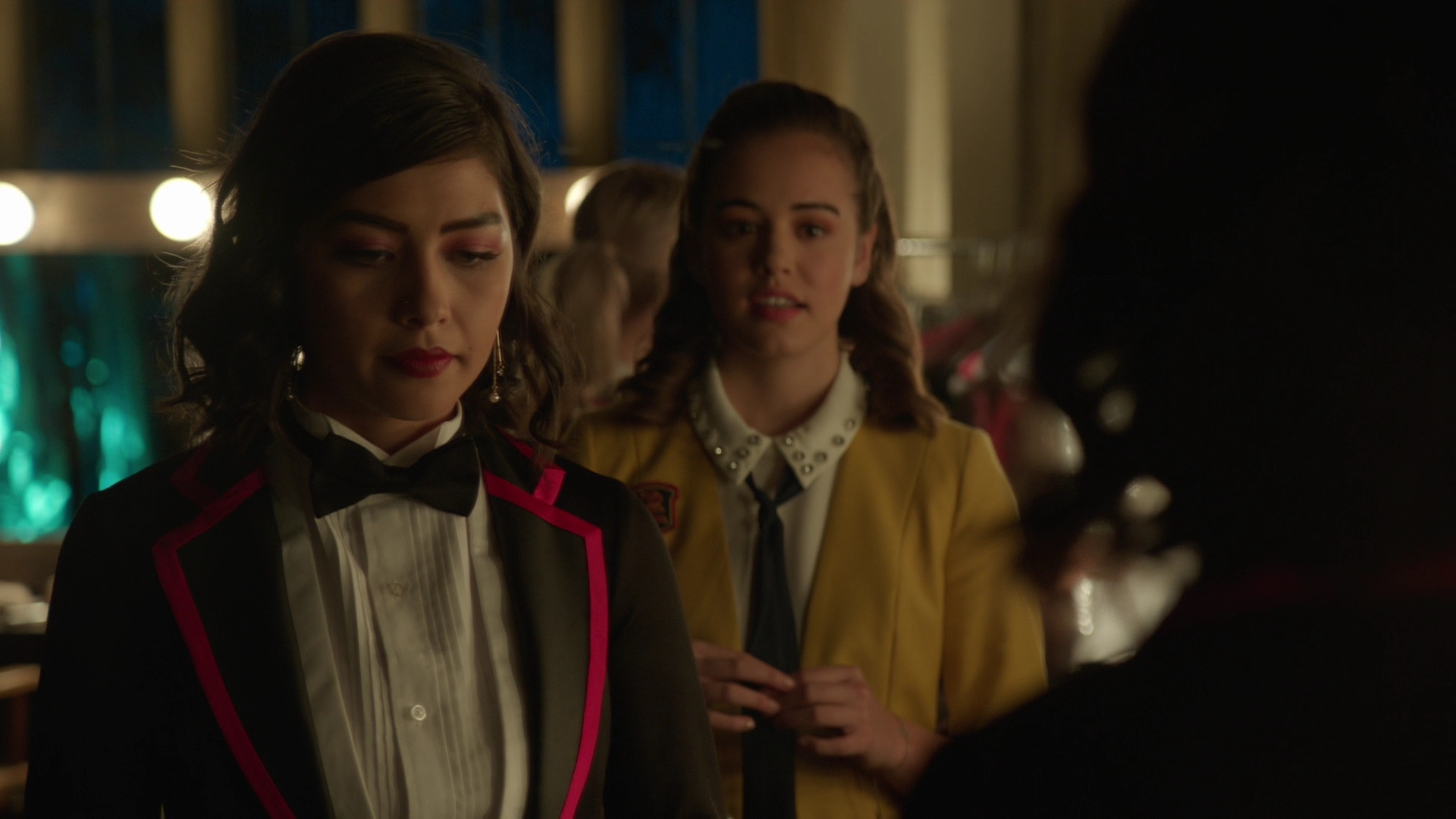 VampireDiariesWorld-dot-nl_Legacies1x11WereGonnaNeedASpotlight01000.jpg