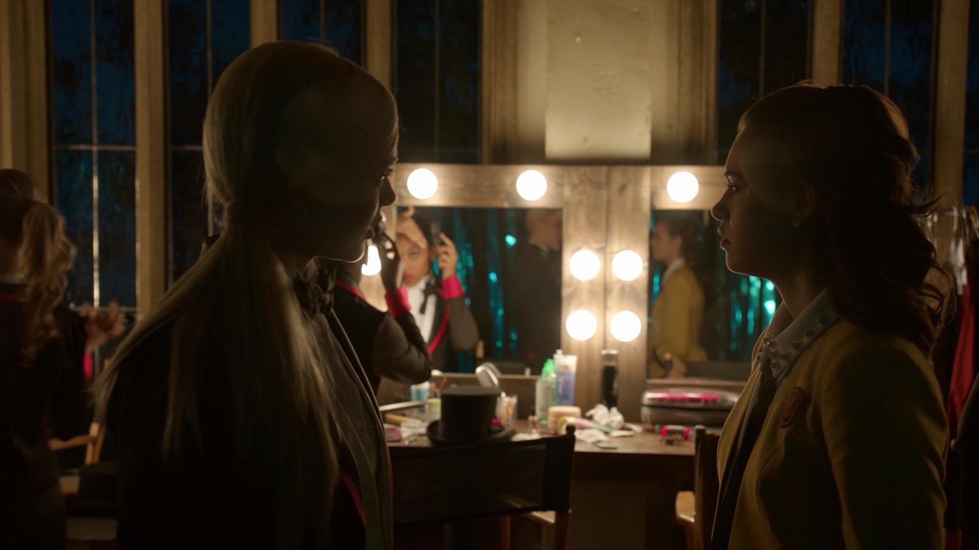 VampireDiariesWorld-dot-nl_Legacies1x11WereGonnaNeedASpotlight01956.jpg