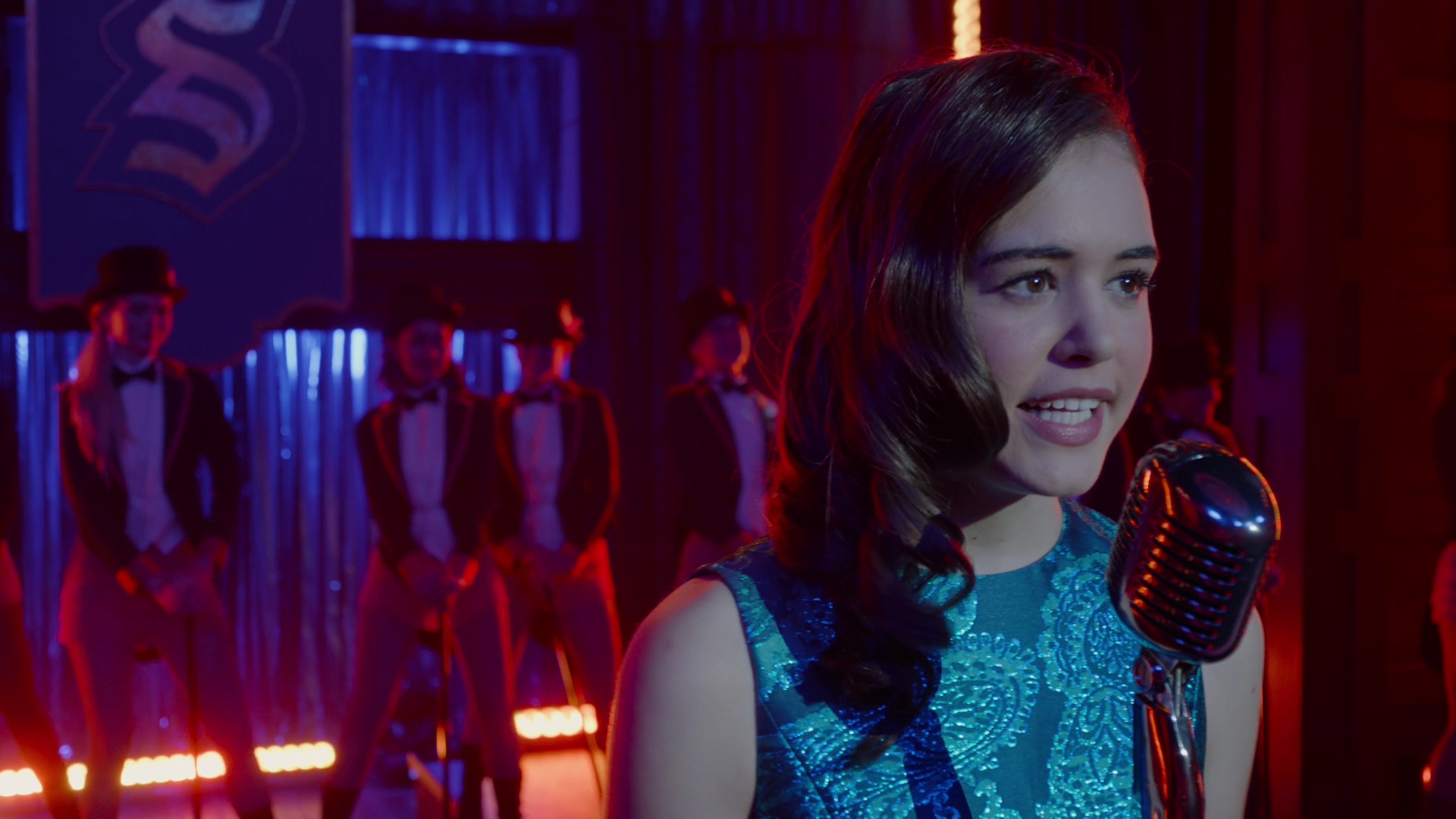 VampireDiariesWorld-dot-nl_Legacies1x11WereGonnaNeedASpotlight02040.jpg