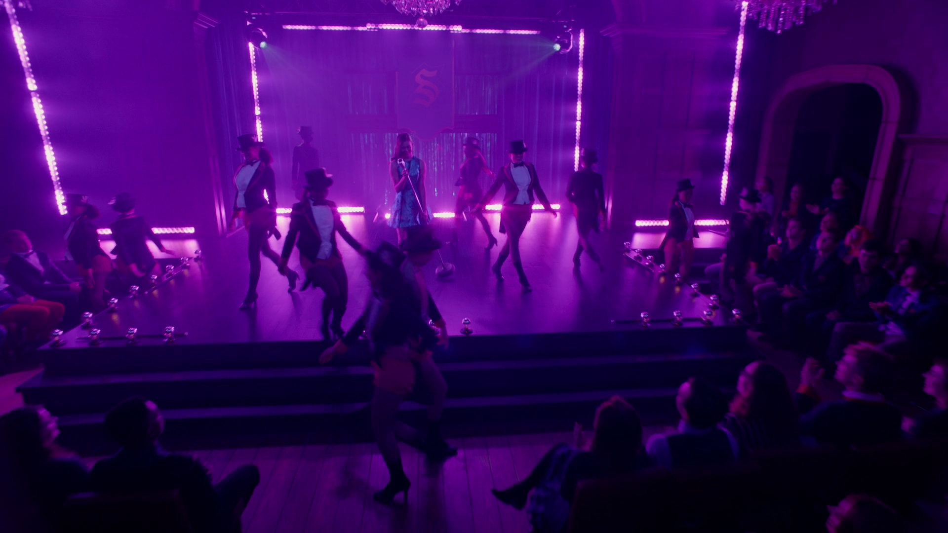 VampireDiariesWorld-dot-nl_Legacies1x11WereGonnaNeedASpotlight02076.jpg