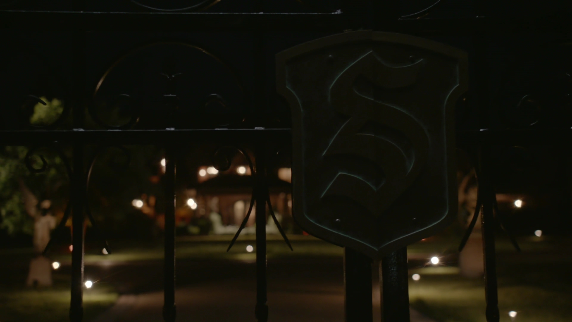 VampireDiariesWorld-dot-nl_Legacies1x11WereGonnaNeedASpotlight02122.jpg