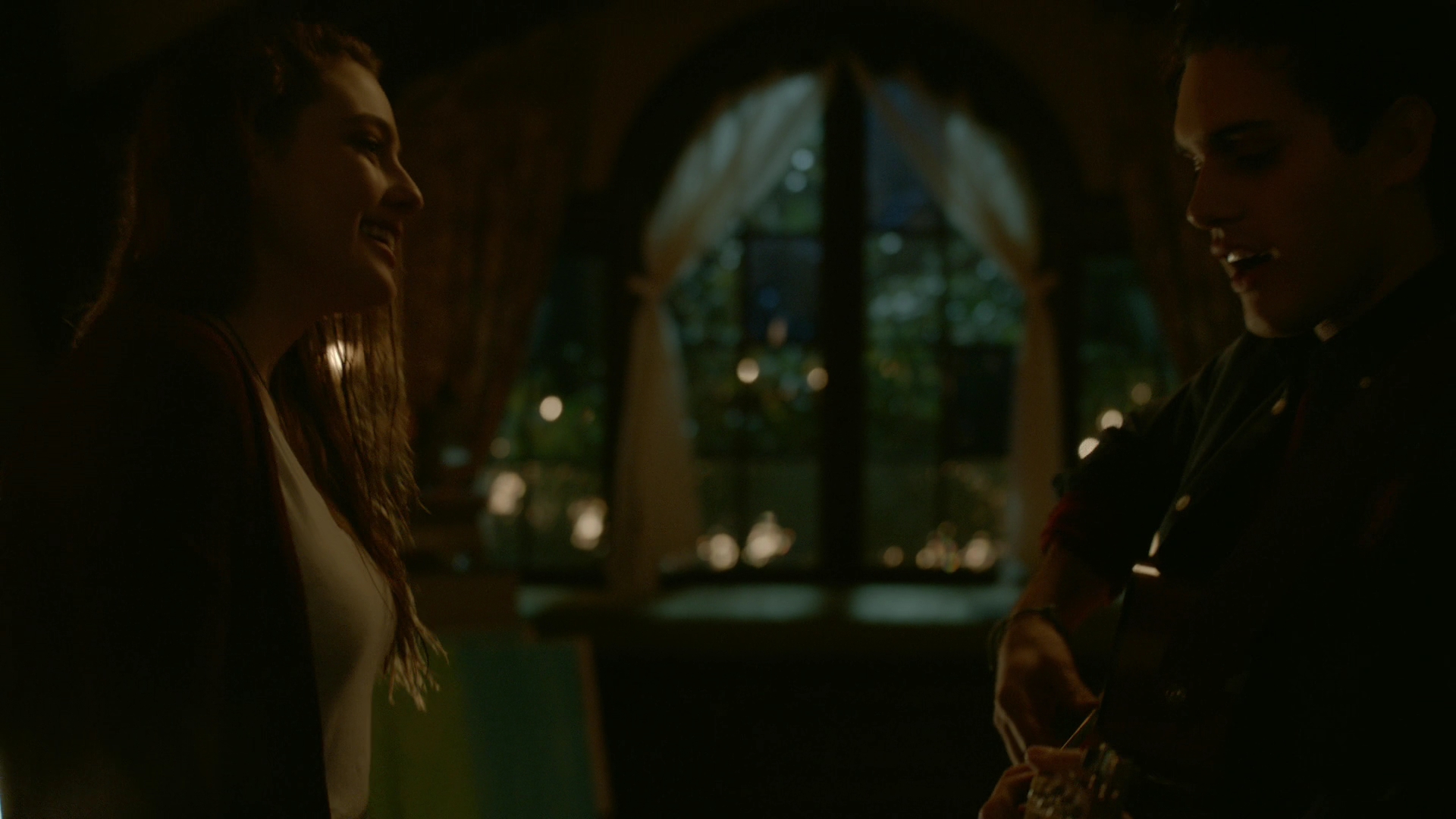 VampireDiariesWorld-dot-nl_Legacies1x11WereGonnaNeedASpotlight02208.jpg