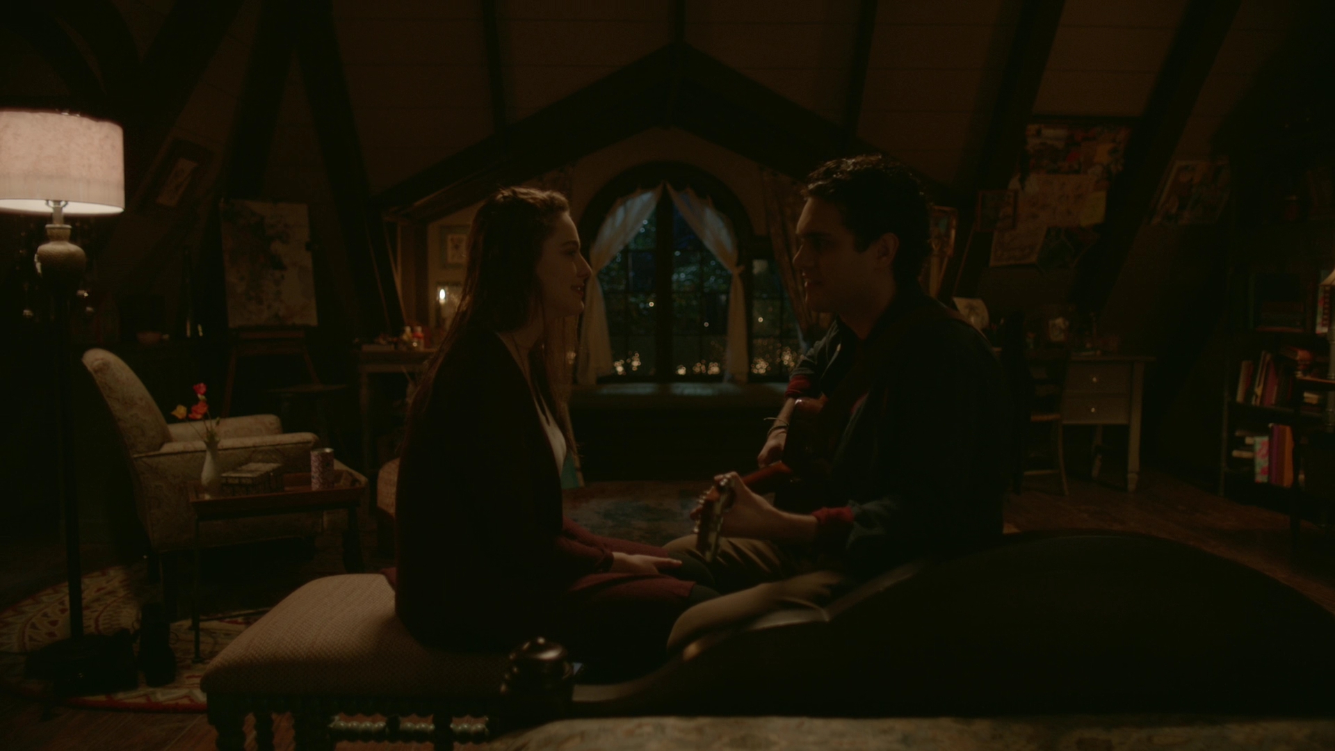 VampireDiariesWorld-dot-nl_Legacies1x11WereGonnaNeedASpotlight02272.jpg